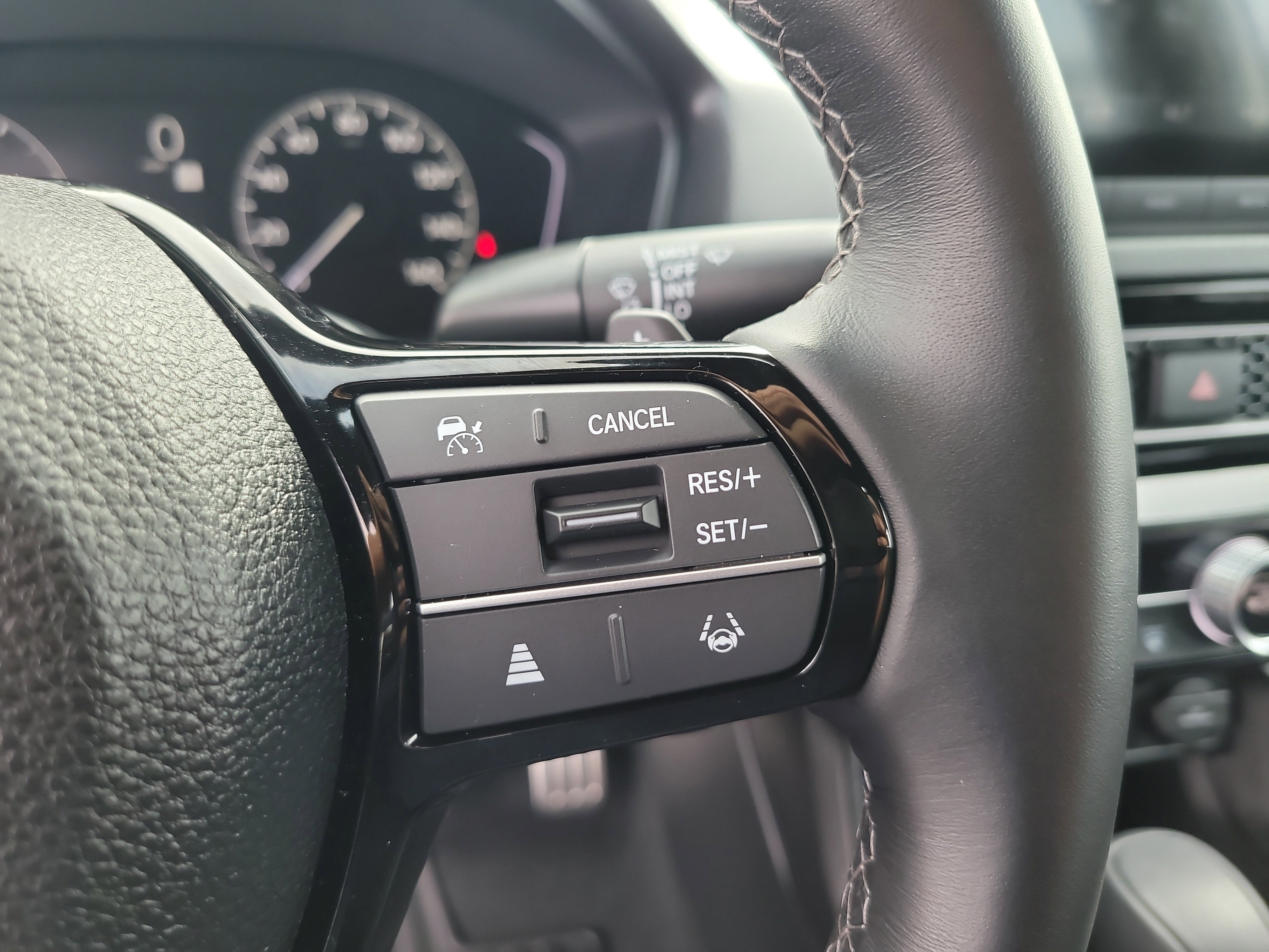 Used 2025 Honda Civic Sport image 27