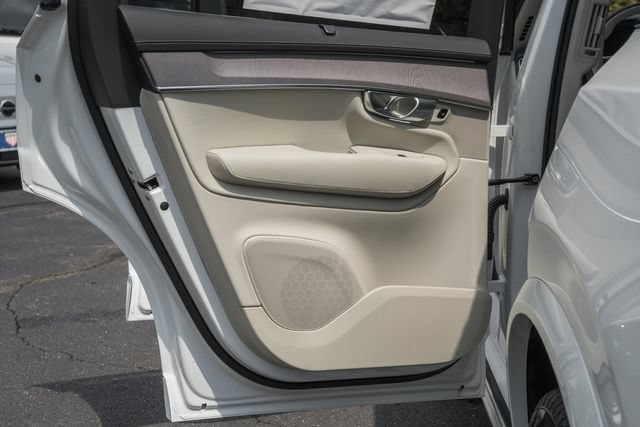 New 2027 Volvo XC90 B6 Ultra AWD/4WD image 39