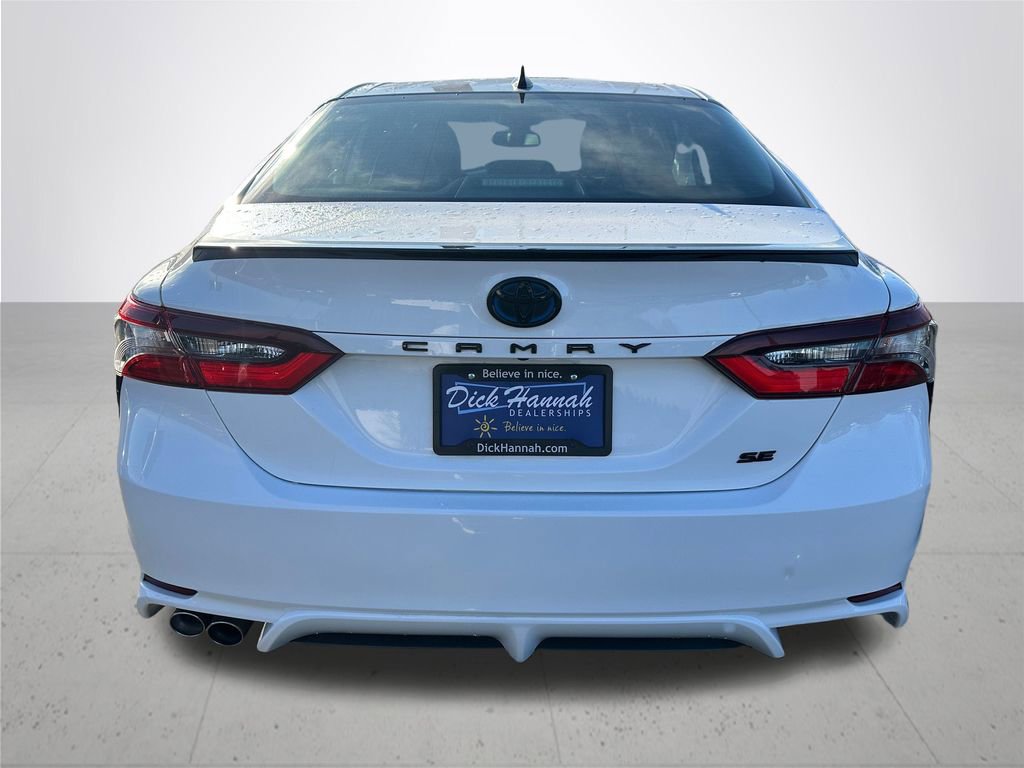 Used 2024 Toyota Camry SE image 8