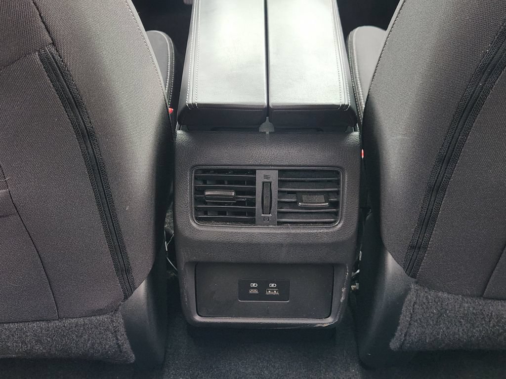 Used 2022 Nissan Rogue SV FWD image 21