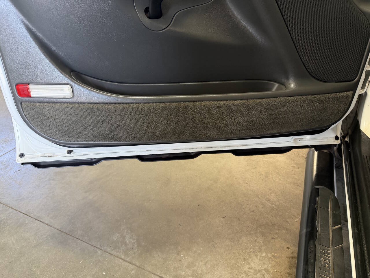 Used 2003 Chevrolet Avalanche 4x4 image 21