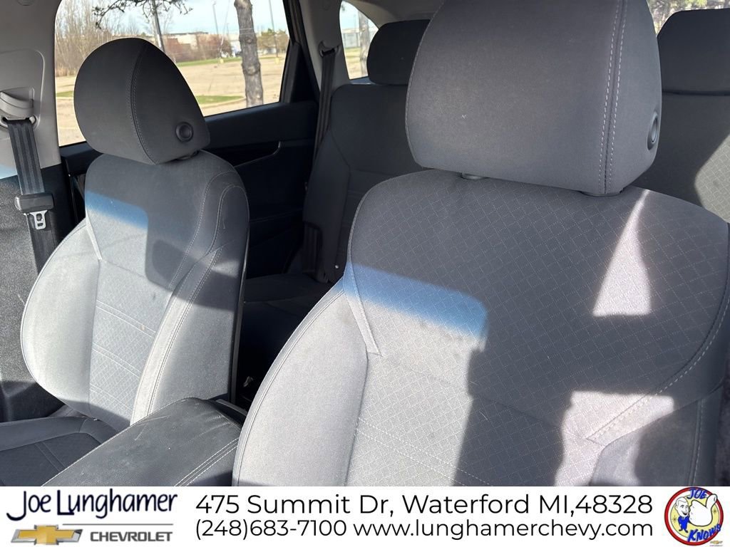 Used 2019 Kia Sorento LX image 23