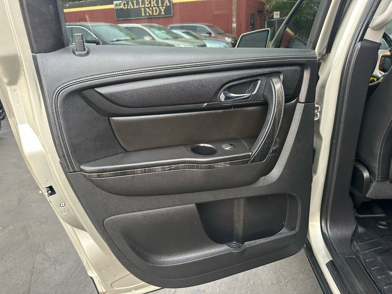 Used 2017 GMC Acadia Limited SLT image 38