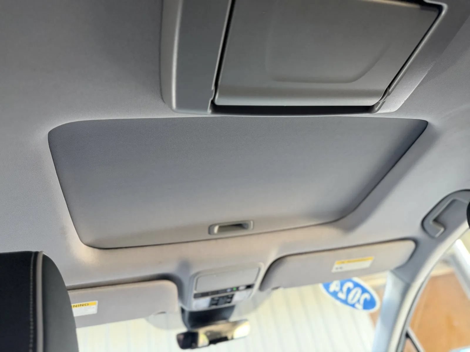 Used 2024 Honda Odyssey Elite image 15