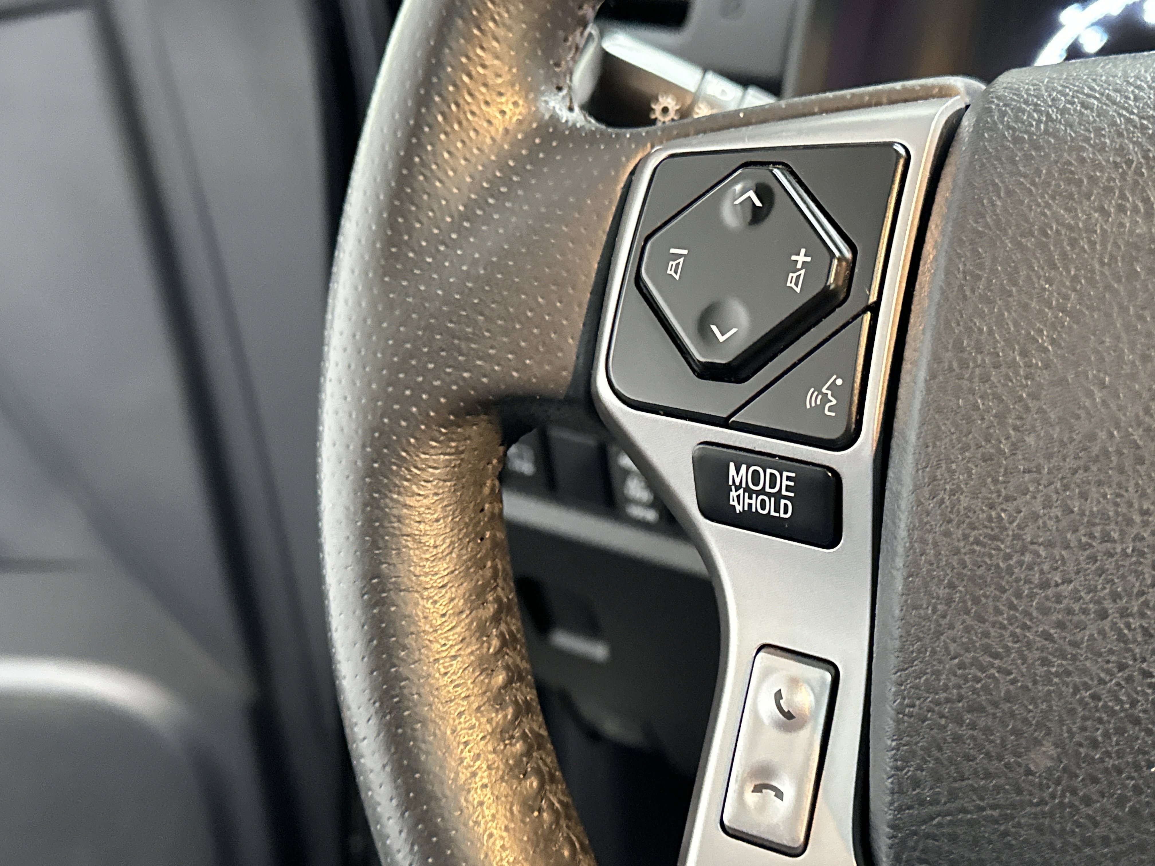 Used 2022 Toyota 4Runner SR5 Premium w/ TRD Black Wheel Package (TMS) image 29