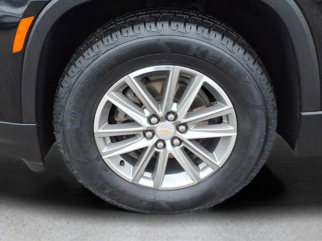 Used 2023 Chevrolet Traverse LT image 10