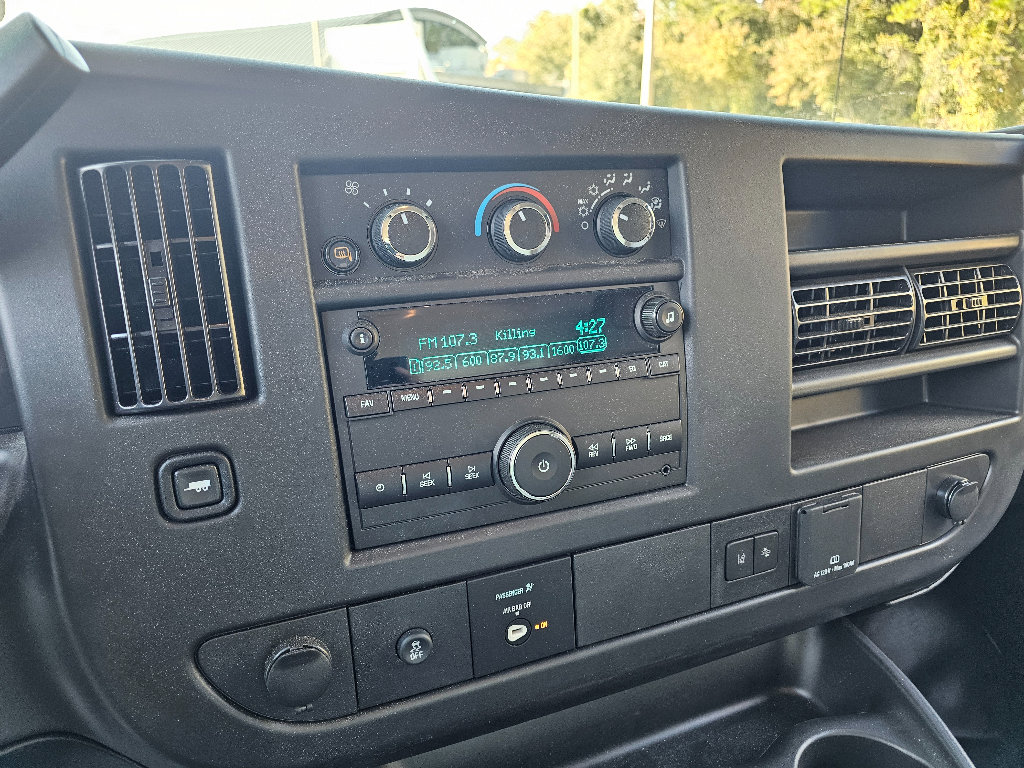 New 2025 GMC Savana 3500 w/ Power Convenience Package RWD image 35