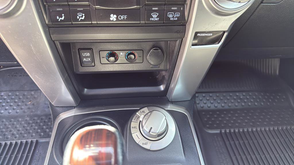 Used 2017 Toyota 4Runner Limited AWD/4WD image 28