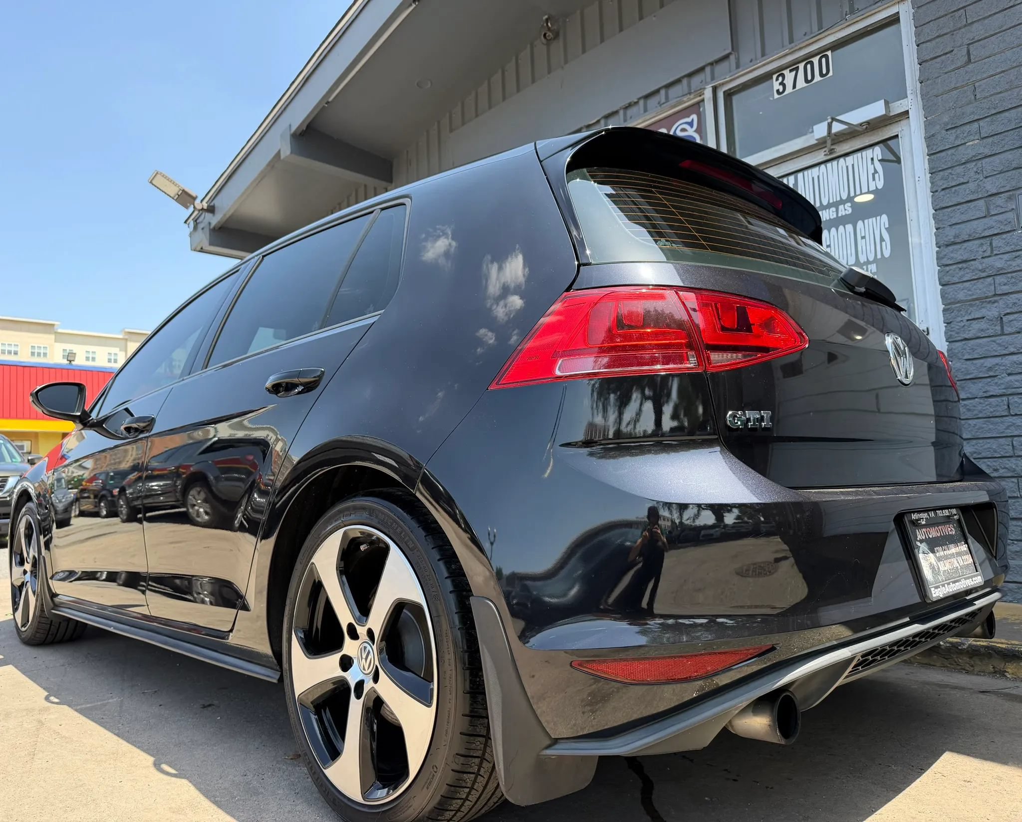 Used 2016 Volkswagen GTI Autobahn w/ Lighting Package (SEL) FWD image 5