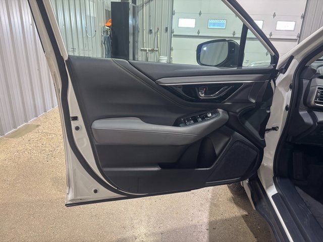 Used 2023 Subaru Outback Onyx Edition w/ Popular Package #2 image 10