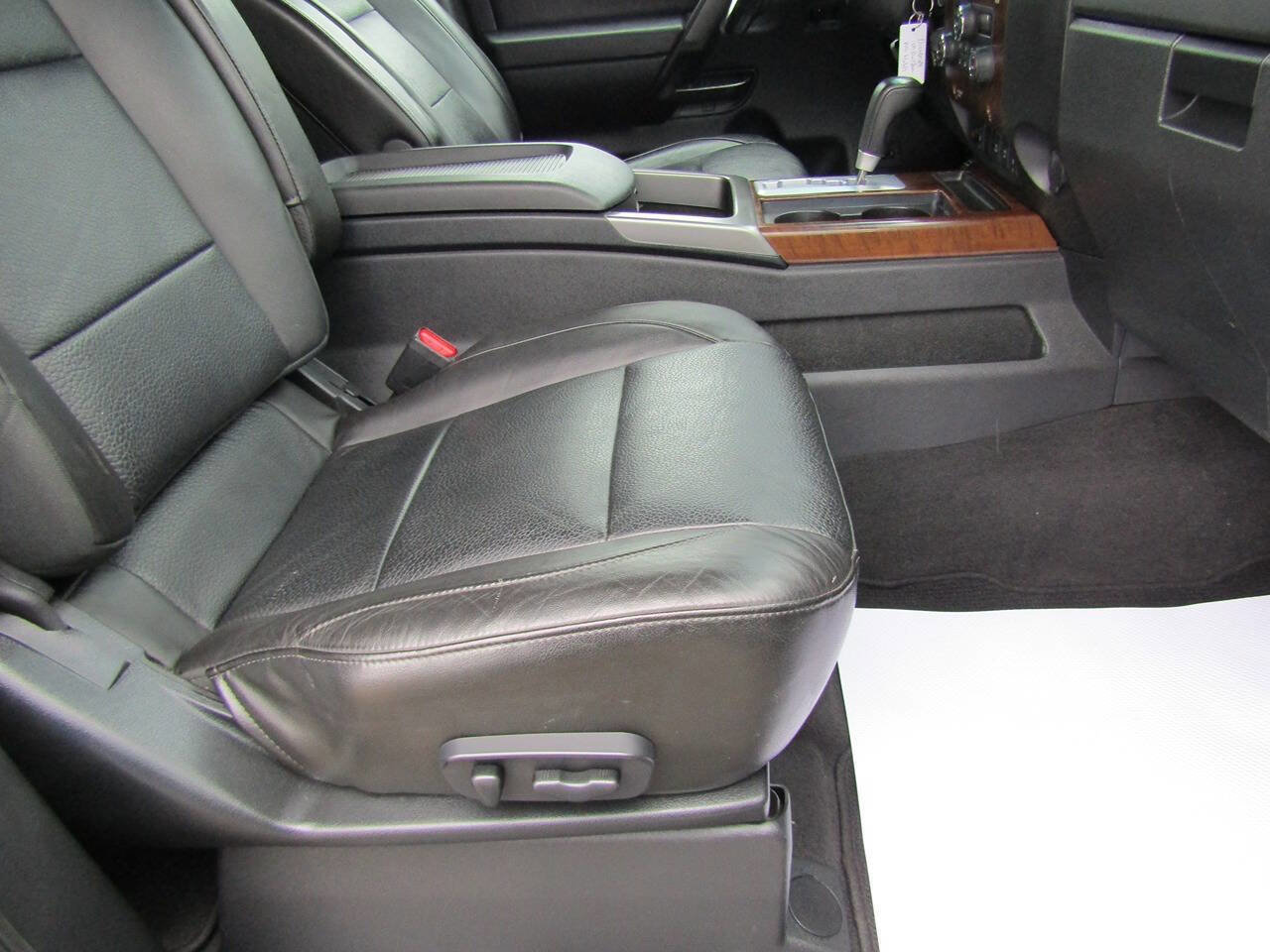 Used 2011 Nissan Titan SL w/ SL Max Utility Pkg image 16