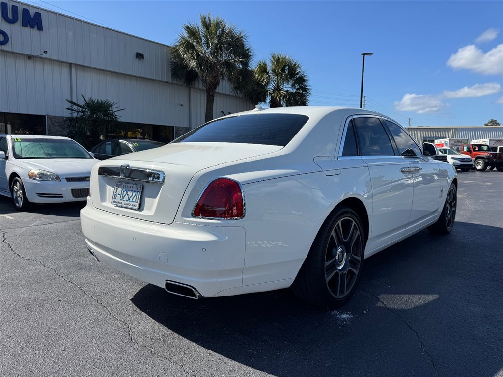 Used 2017 Rolls-Royce Ghost image 8