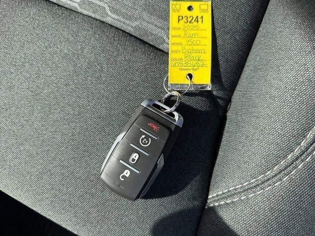 Used 2025 RAM 1500 Lone Star image 40