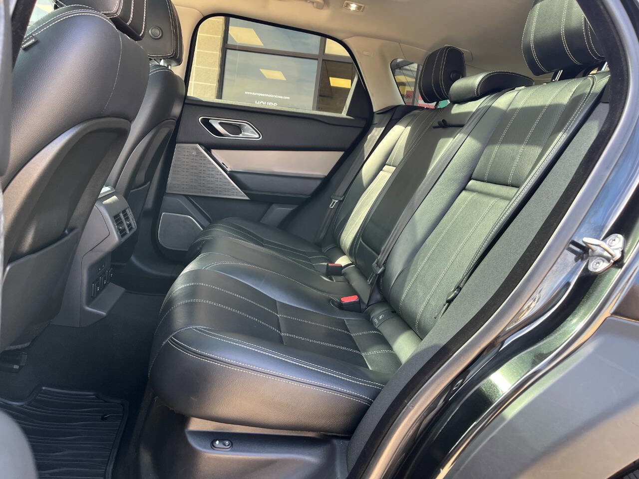 Used 2018 Land Rover Range Rover Velar S image 15