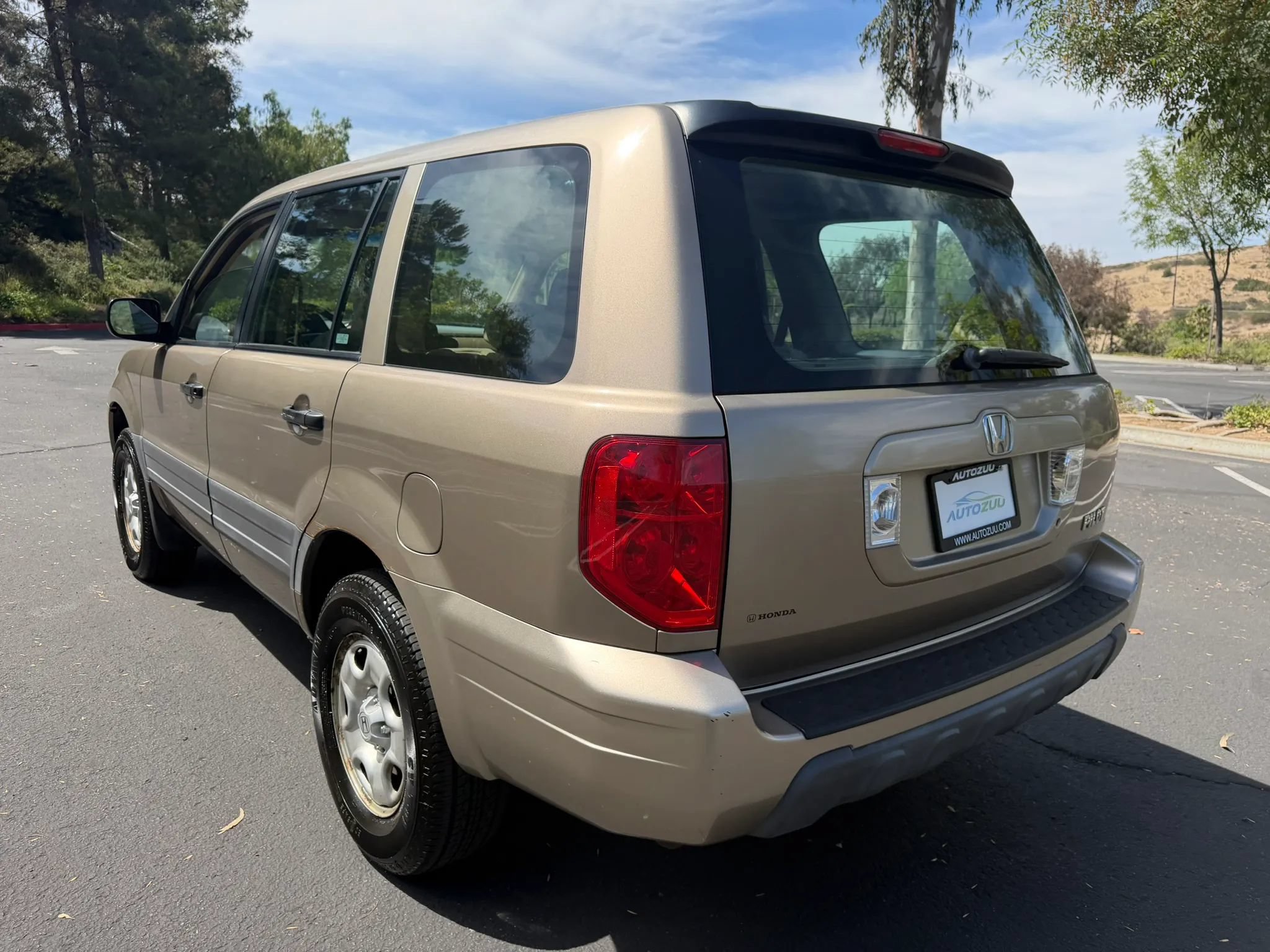 Used 2005 Honda Pilot LX image 3