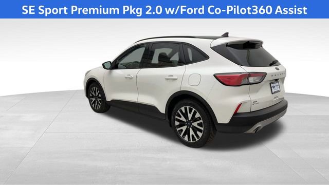 Used 2020 Ford Escape SE Sport image 4