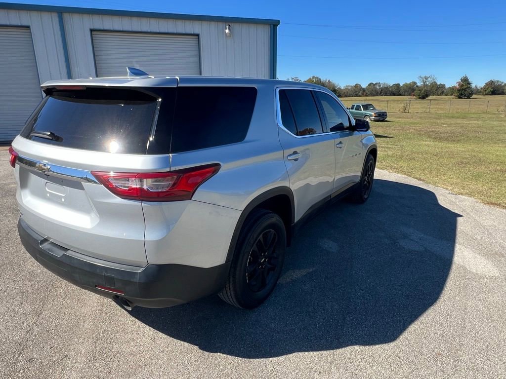 Used 2020 Chevrolet Traverse LS image 5