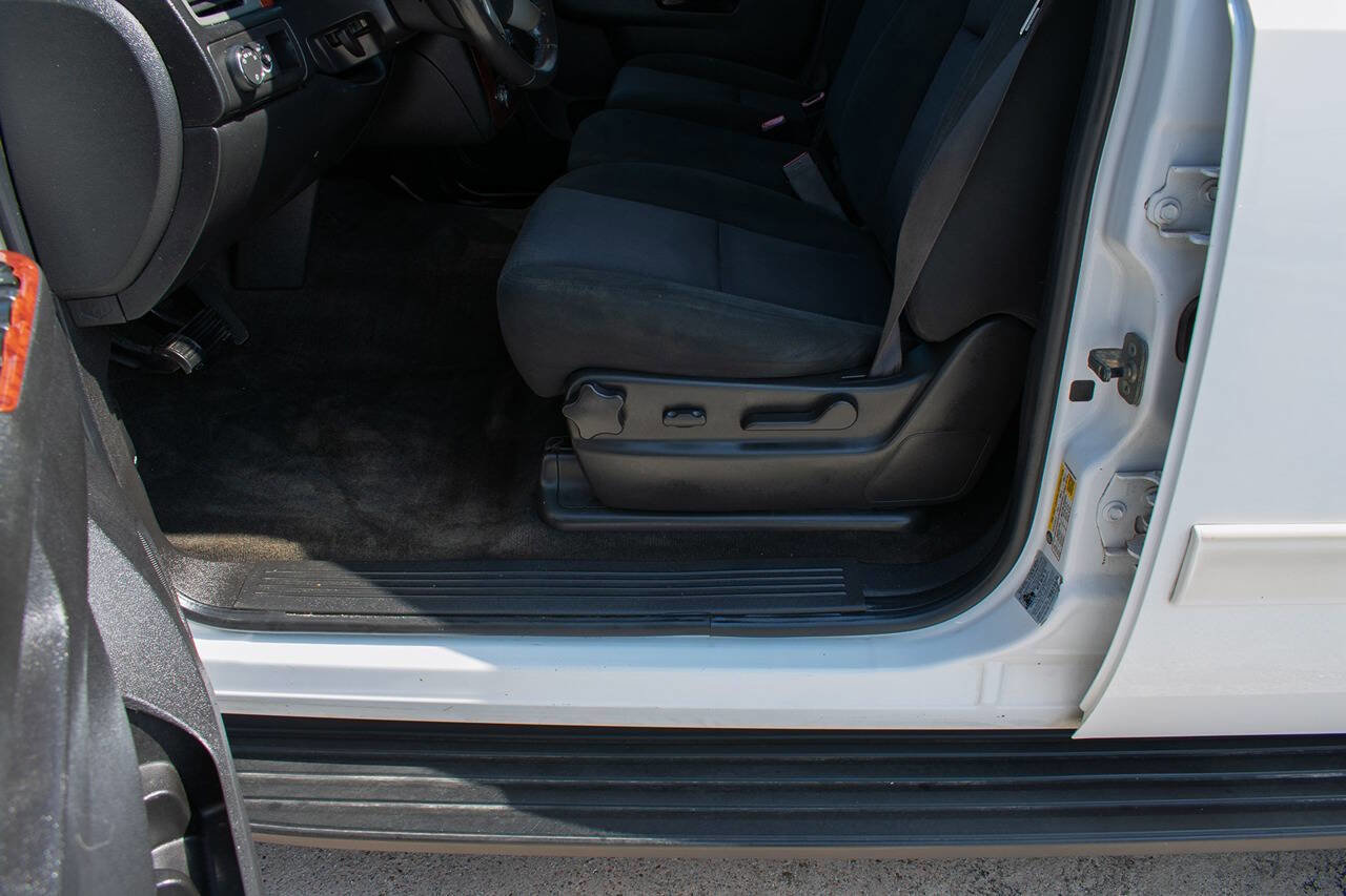 Used 2011 Chevrolet Tahoe LS RWD image 13
