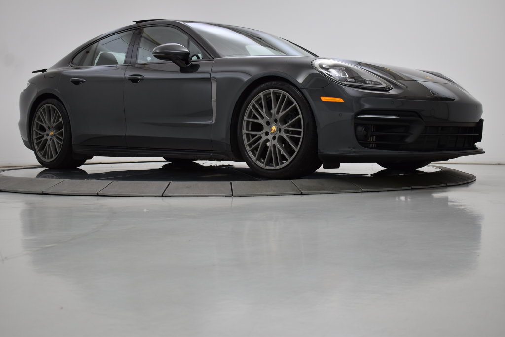 Used 2023 Porsche Panamera 4 Platinum Edition AWD/4WD image 15