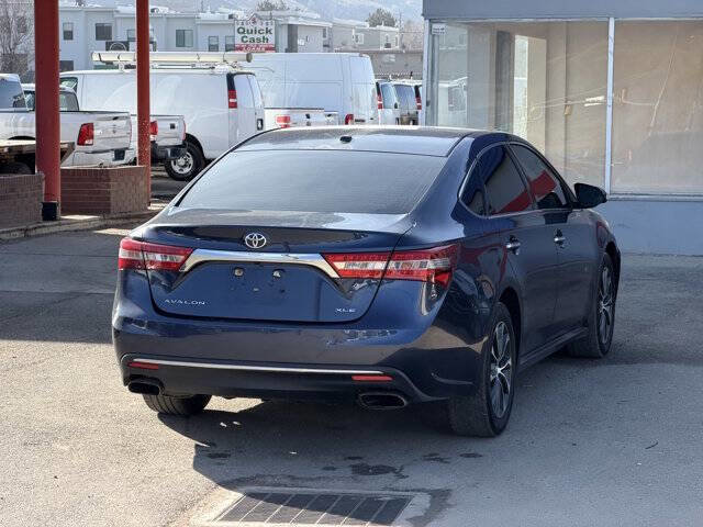 Used 2018 Toyota Avalon XLE w/ Carpet Mat Package FWD image 4