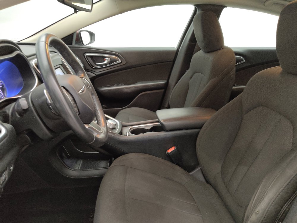 Used 2016 Chrysler 200 Limited FWD image 17