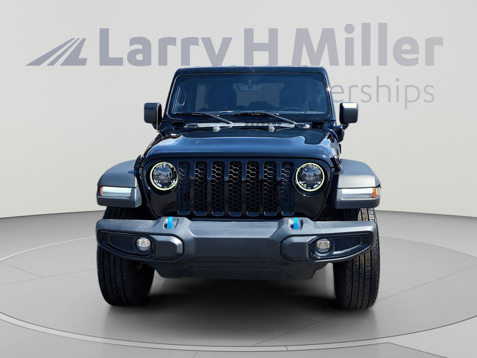 Used 2023 Jeep Wrangler Unlimited w/ 8.4" Radio Group AWD/4WD image 8