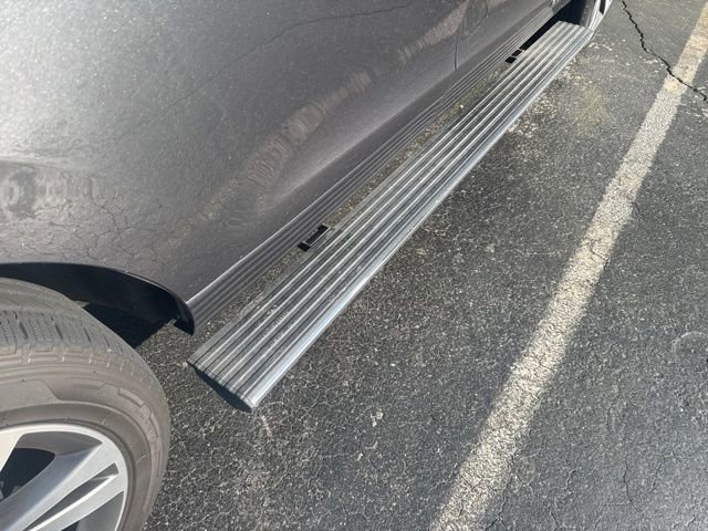 Used 2021 Ford Expedition Platinum image 32