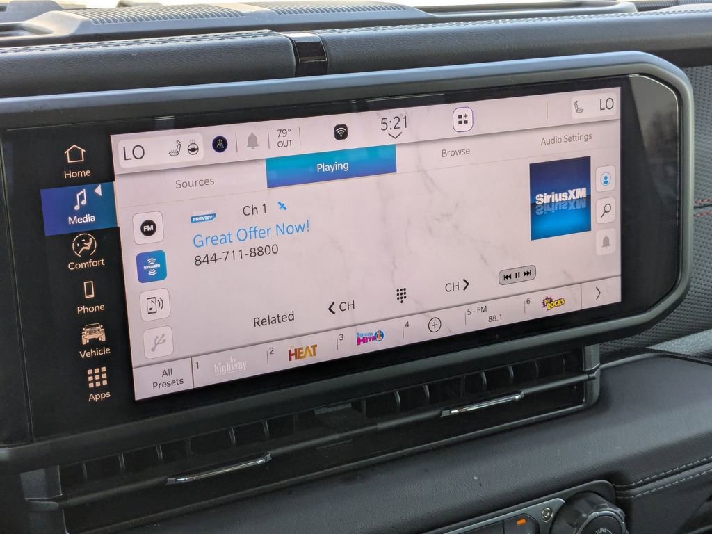 Used 2025 Jeep Wrangler Unlimited Rubicon w/ Convenience Group image 21