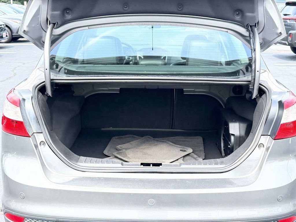 Used 2014 Ford Focus Titanium FWD image 14