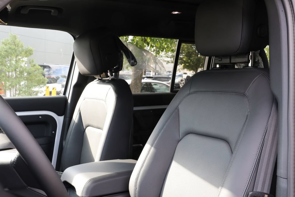 New 2026 Land Rover Defender 110 S AWD/4WD image 10