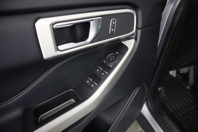 Used 2020 Ford Explorer XLT w/ Equipment Group 202A image 31