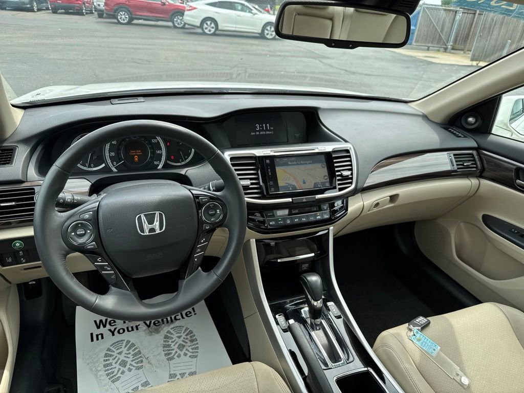 Used 2016 Honda Accord EX-L image 32