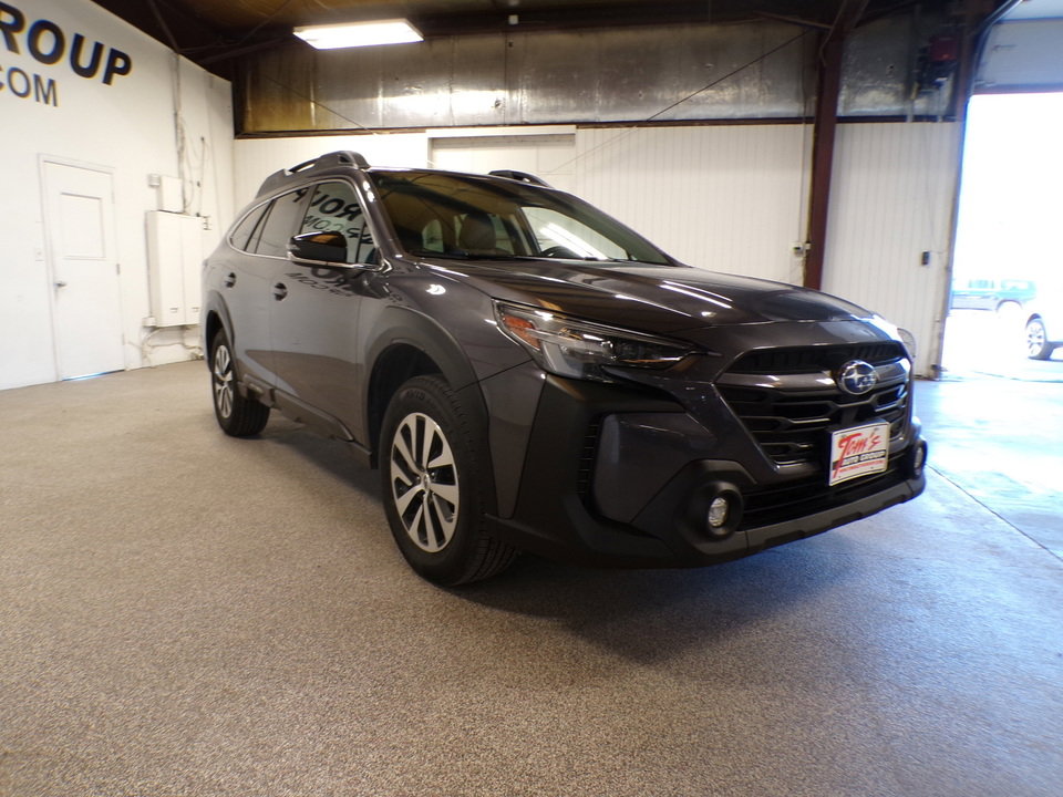 Used 2024 Subaru Outback Premium image 7