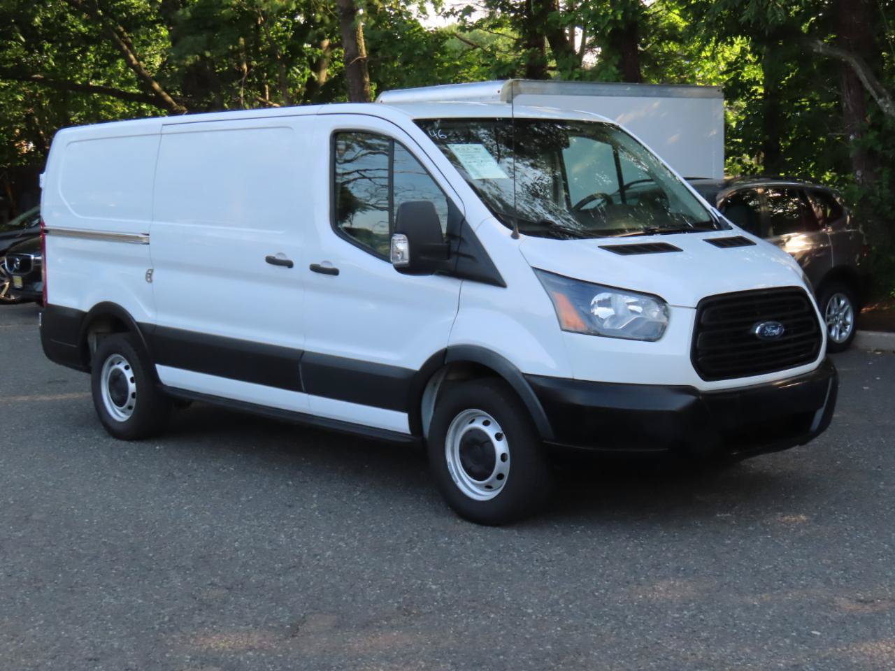 Used 2019 Ford Transit 150 130 Low Roof RWD image 5