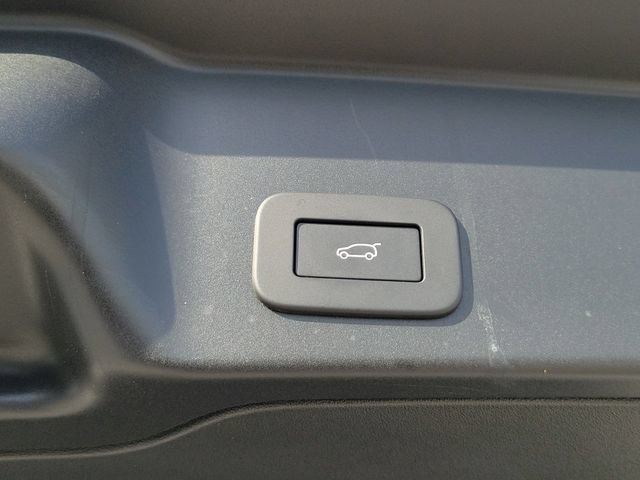 Certified 2026 Land Rover Range Rover Evoque S AWD/4WD image 9