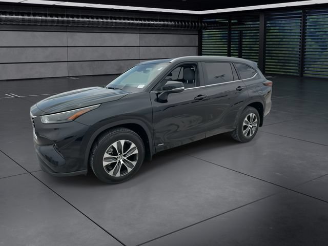 Used 2026 Toyota Highlander XLE AWD/4WD image 4