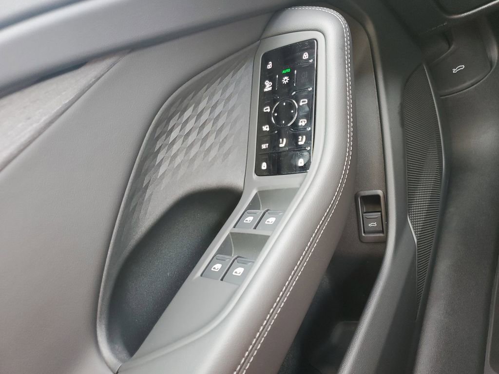 New 2026 Audi A6 Premium Plus image 8