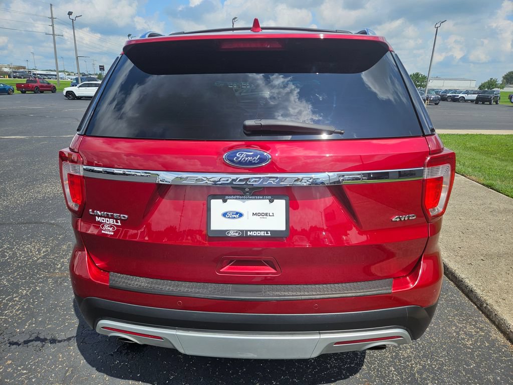 Used 2017 Ford Explorer Limited w/ Equipment Group 301A AWD/4WD image 7