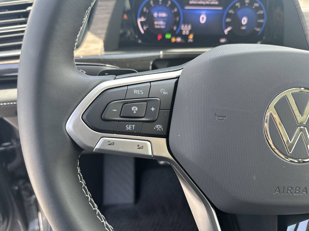 Used 2024 Volkswagen Atlas SEL AWD/4WD image 15