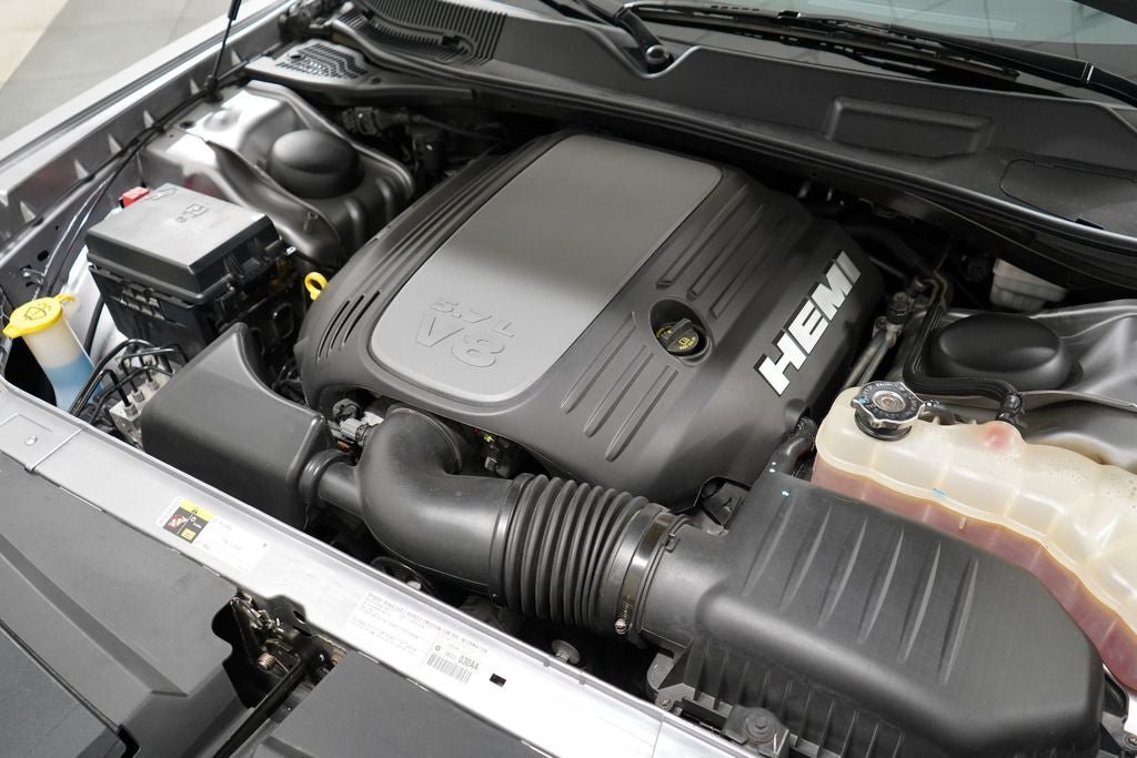Used 2013 Dodge Challenger R/T Plus RWD image 31