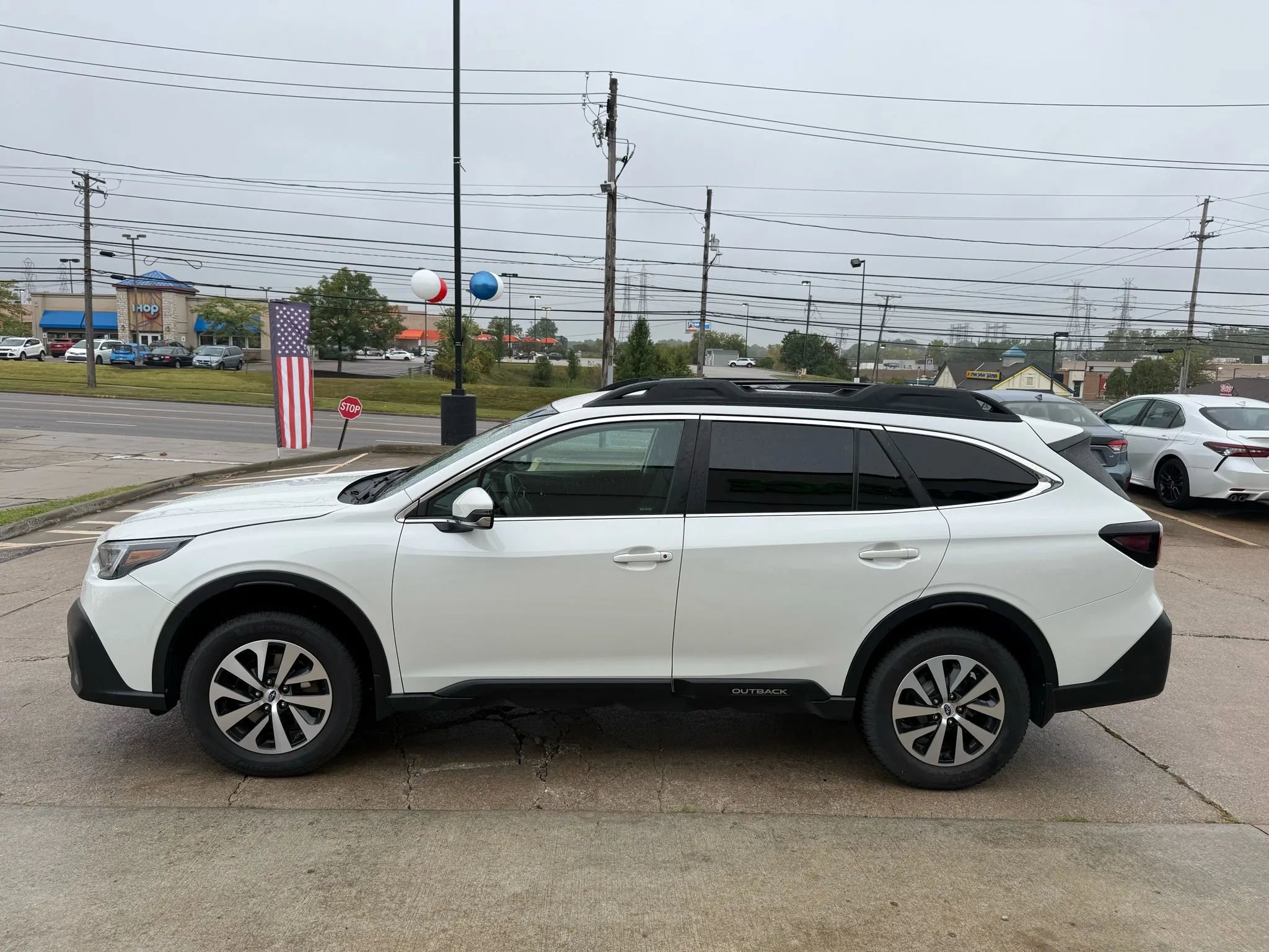 Used 2022 Subaru Outback Premium image 7