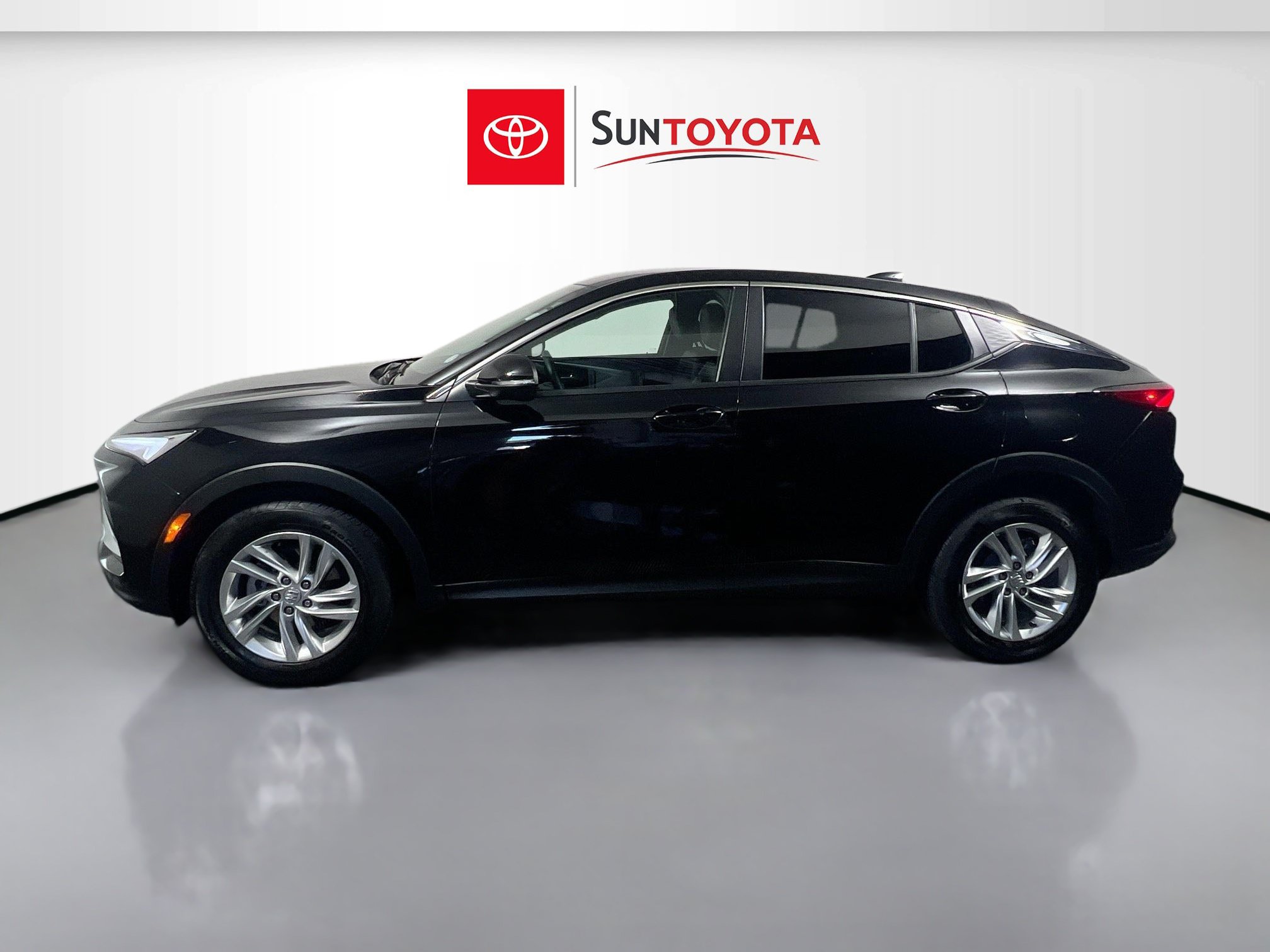 Used 2025 Buick Envista Preferred w/ Convenience I Package FWD image 7