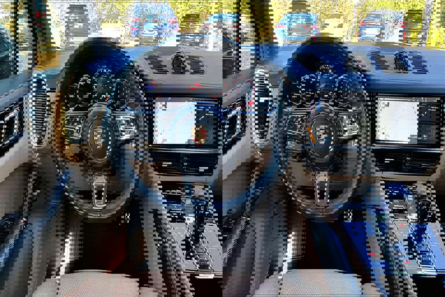 Used 2020 Porsche Cayenne Turbo image 5