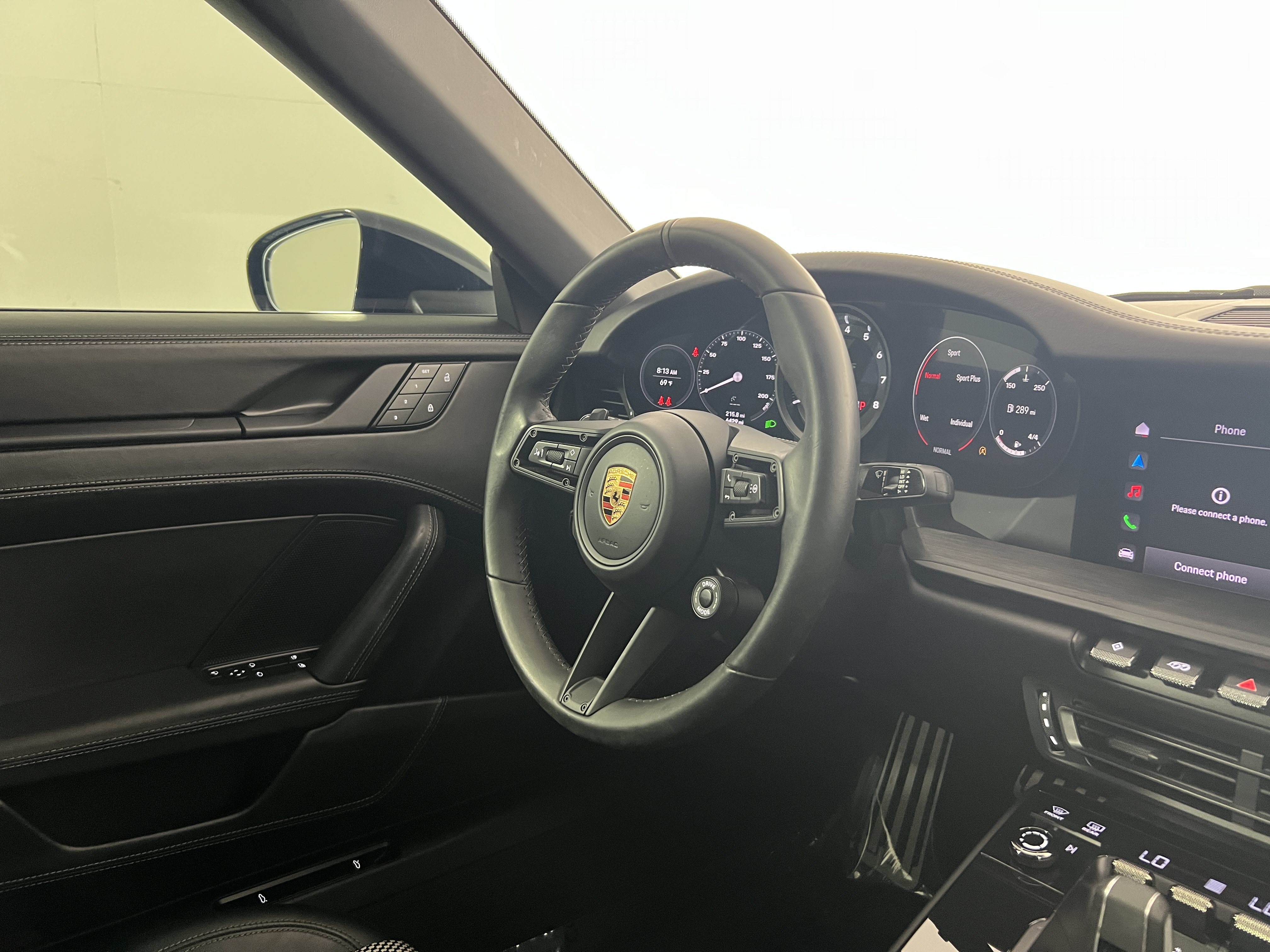 Certified 2024 Porsche 911 50th Anniversary Edition AWD/4WD image 12