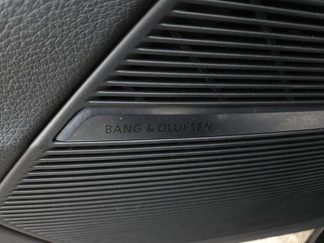 Used 2023 Audi Q8 Premium Plus image 9