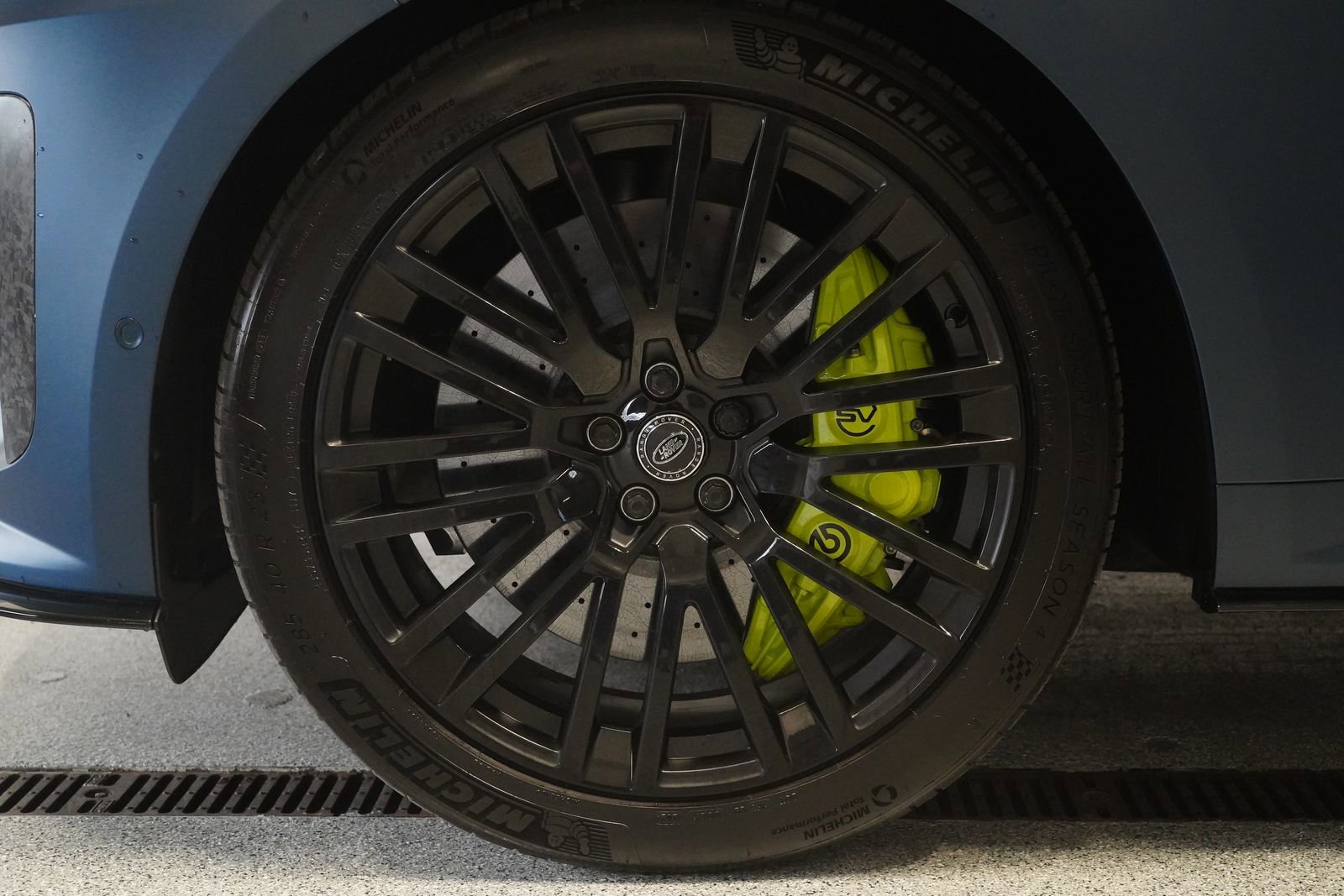 Used 2025 Land Rover Range Rover Sport SV Edition Two image 9