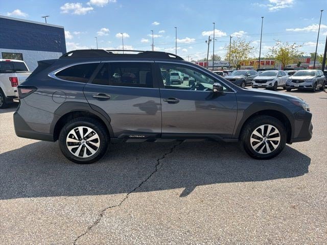 Used 2024 Subaru Outback Premium AWD/4WD image 6