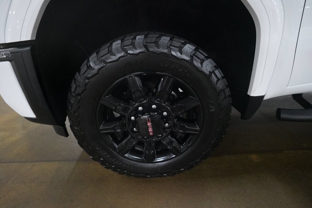 Used 2025 GMC Sierra 2500 AT4 w/ AT4 Preferred Package AWD/4WD image 25