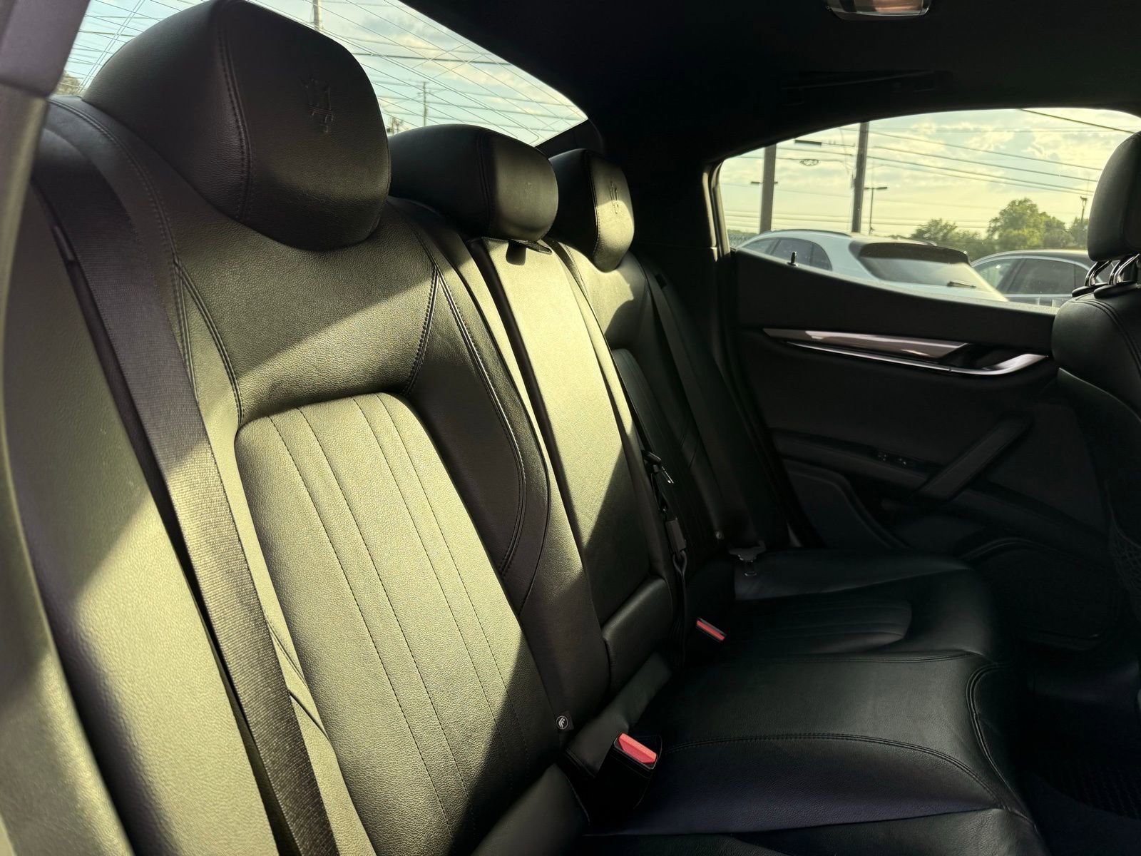 Used 2018 Maserati Ghibli RWD image 34