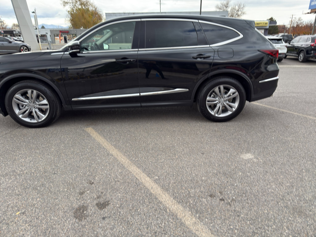 Certified 2025 Acura MDX SH-AWD image 4